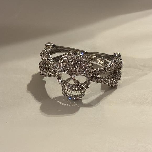 BRACELET SKULL RHINESTONES CLAMPER HALLOWEEN - Picture 9 of 11